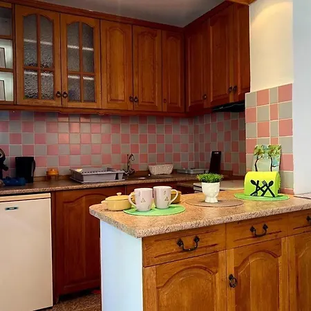 Family Argo וארנה