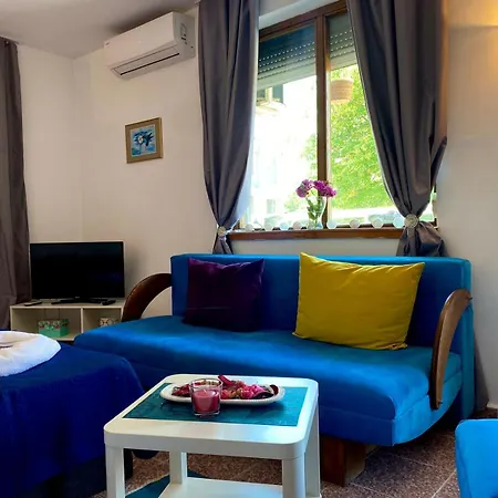 Family Argo מלון 2*