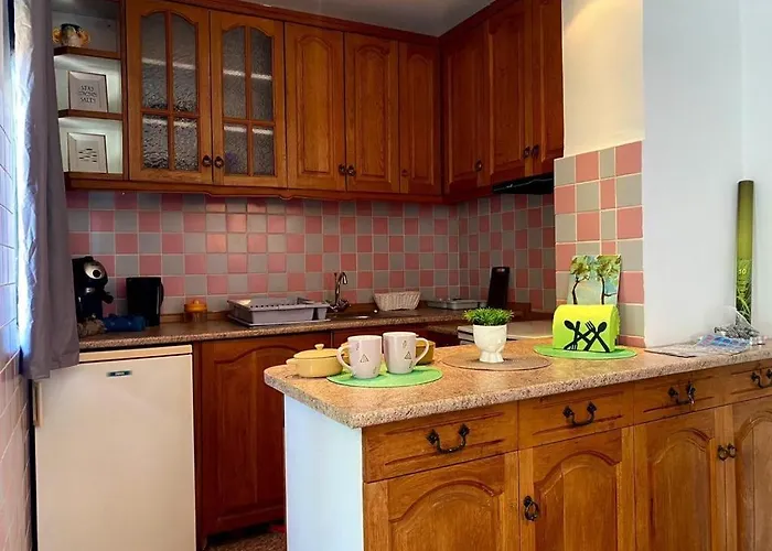 Family Argo וארנה