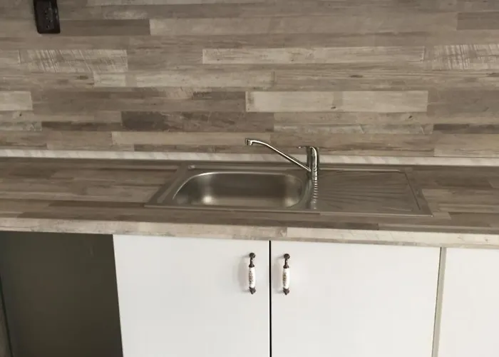 Family Argo מלון 2*