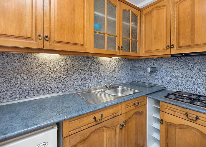 מלון Family Argo וארנה