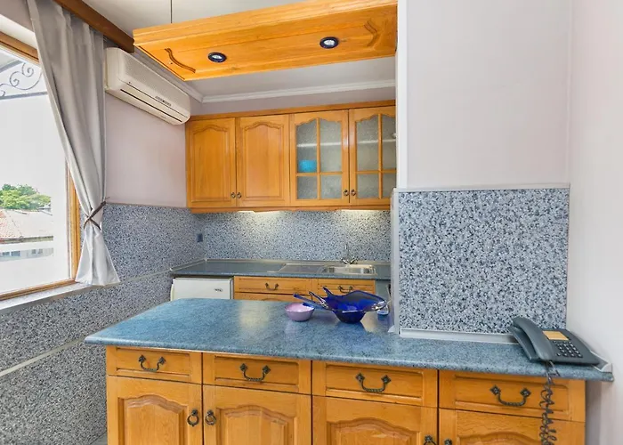 Family Argo Hotell 2*